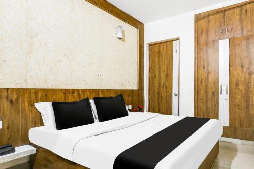 Gurugram Hotel | Hotel O Sector 52 Gurgaon