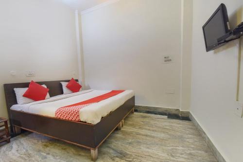 Dehradun Hotel | Hotel O Shree Laxmi Palace