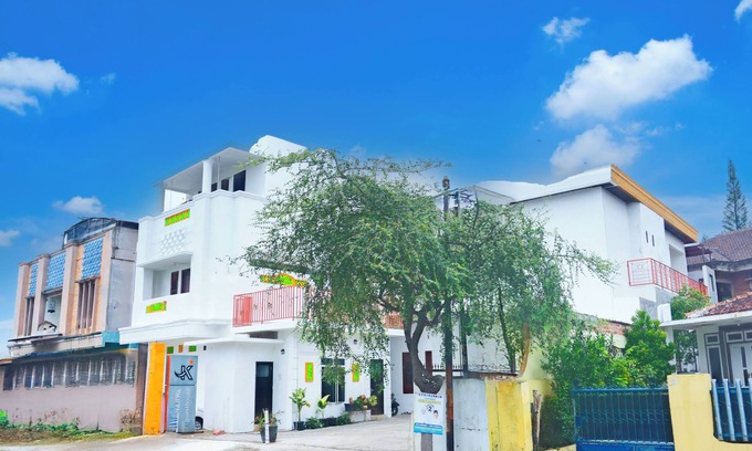 Bandar Lampung Hotel | Hotel O Teluk Betung Near Water Park Lembah Hijau Formerly Kanajiwa Guesthouse 2