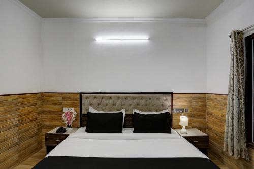 Sector D Hotel | Hotel O Vasant Vilas
