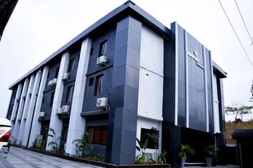 Lagos Hotel | Hotel Padelia Apartment Airport Road Lagos
