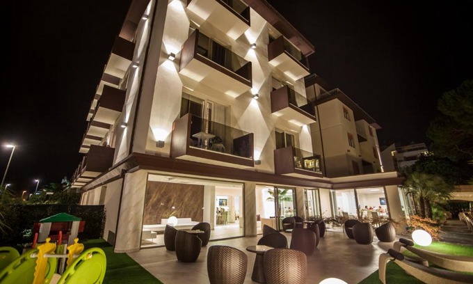 Lido di Camaiore Hotel | Hotel Pineta Mare