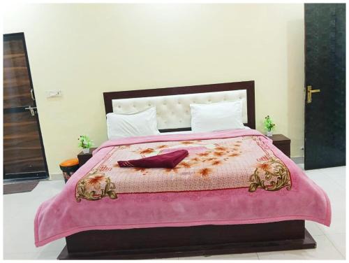 Amer Hotel | HOTEL PREMIUM RAJ MAHAL PALACE Best hotel in JAIPUR