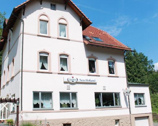 Bad Wilhelmshoehe House | Hotel Restaurant Neu-Holland