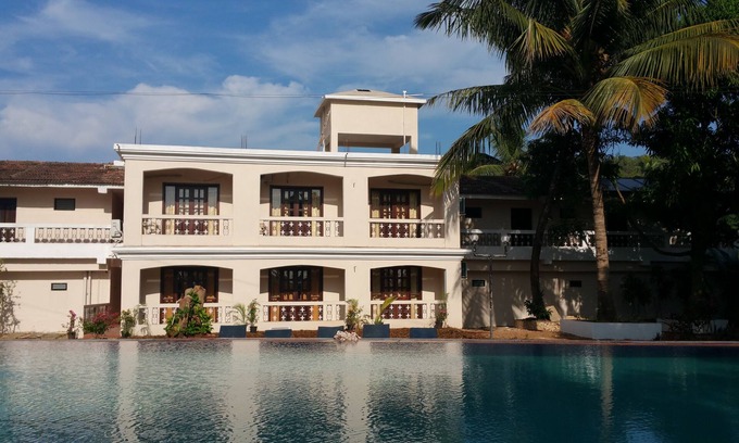 Baga Hotel | Hotel Riverside