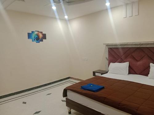 Khajuraho Hotel | Hotel Rudra Palace