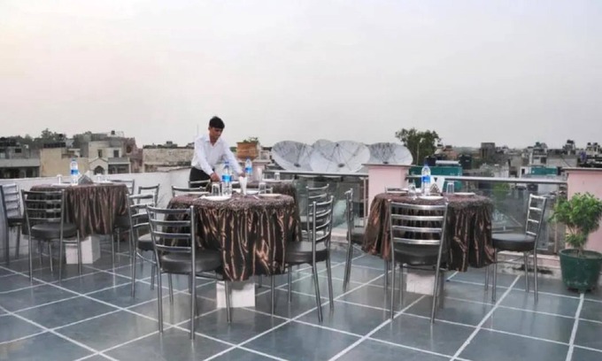 New Delhi Hotel | Hotel S&B East Inn