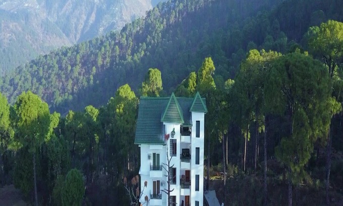 McLeod Ganj Hotel | Hotel Sahebs Castle McLeodganj