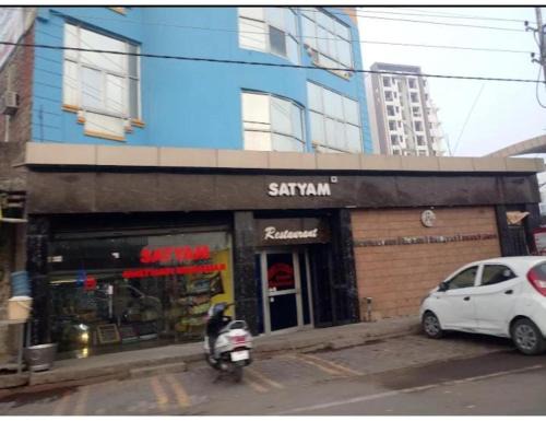 Kalyanpur House | Hotel Satyam, Kanpur
