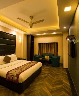 Paharganj Hotel | Hotel Saya Dx Near New Delhi Railway Station and RK Ashram Metro Station