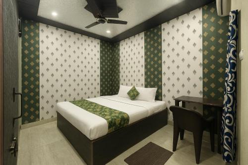 Varanasi Hotel | HOTEL SHIVAYY MAJESTIC - BHU Sundarpur Road 3km from KASHI VISHWANATH TEMPLE