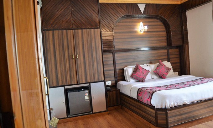 Shimla Hotel | Hotel Sidharath