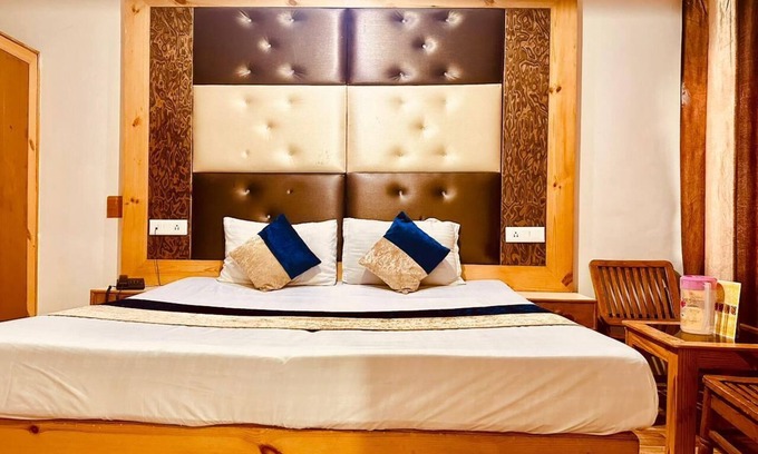 Manali Hotel | Hotel Solitaire