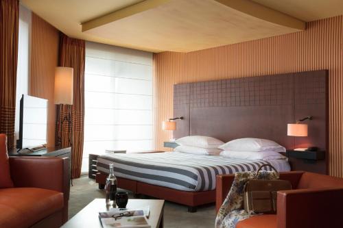 16th Arrondissement Hotel | Hotel Square