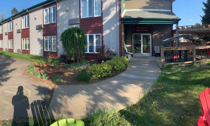 Saint Come Hotel | Hotel St-Côme Quiet hotel with direct access to hiking trails