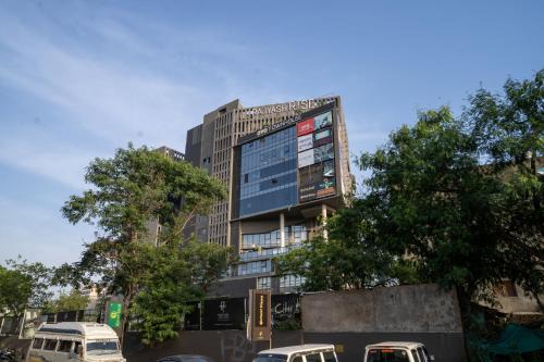 Ahmedabad Hotel | Hotel Sunflare