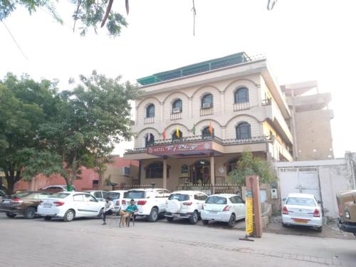 Agra Hotel | Hotel Taj Plaza, VIP Road, Agra