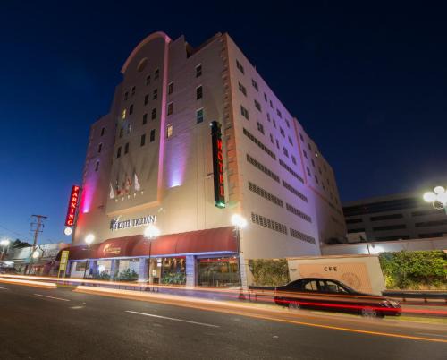 Avenida Revolucion Hotel | Hotel Ticuán