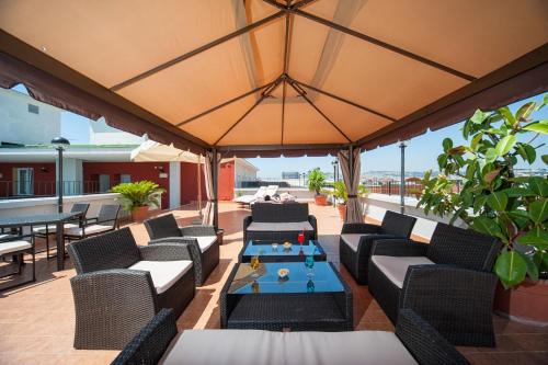Naples Hotel | Hotel Tiempo