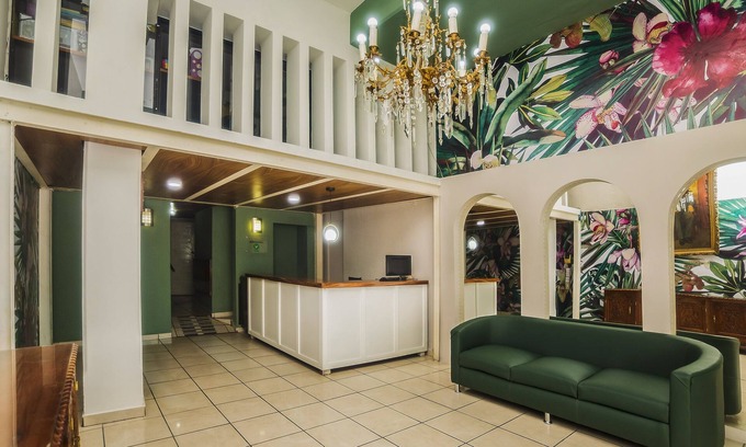 Old Town Hotel | Hotel Trianon
