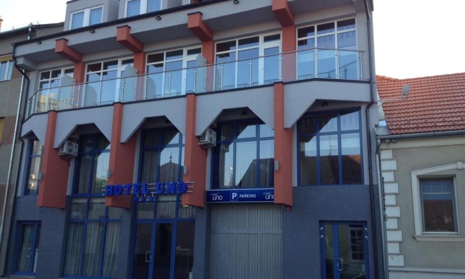 Kecskemet Hotel | Hotel Uno