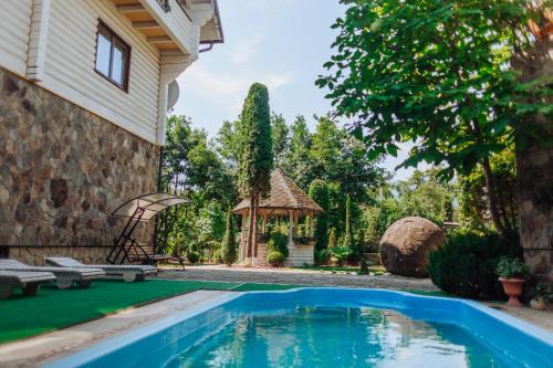 Yaremche Hotel | Hotel Velyka Vedmedytsya