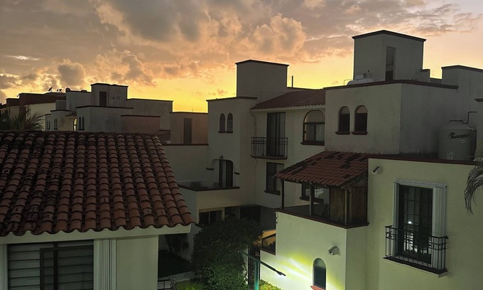 Downtown Cancun House | Hotel Zone by walking Sunset House.