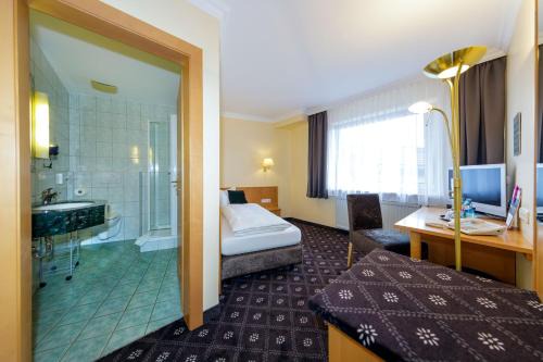 Heldenbergen Hotel | Hotel Zum Adler