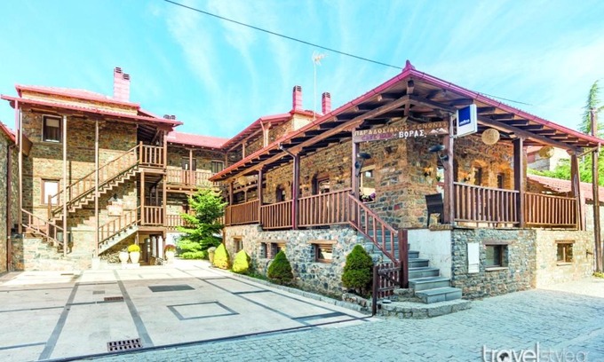 Aghios Athanasios Apartment | Hotels Voras