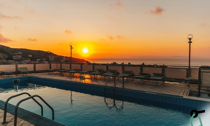 Sorrento Hotel | HOTIDAY Room Collection - Sorrento
