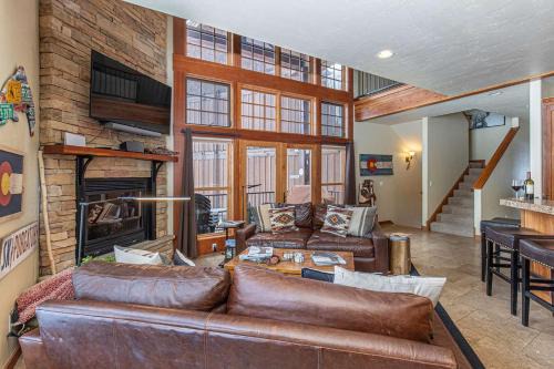 Purgatory House | HotTub-Elkpoint-True Ski In Ski Out Family &Pet Friendly