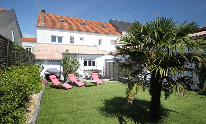 Quartier des Dunes House | House 10 persons with garden in the heart of Chatelaillon