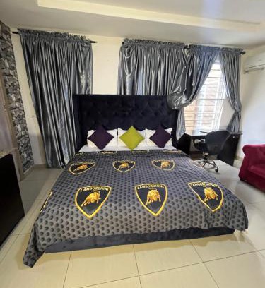 Ofin Apartment | House 30b
