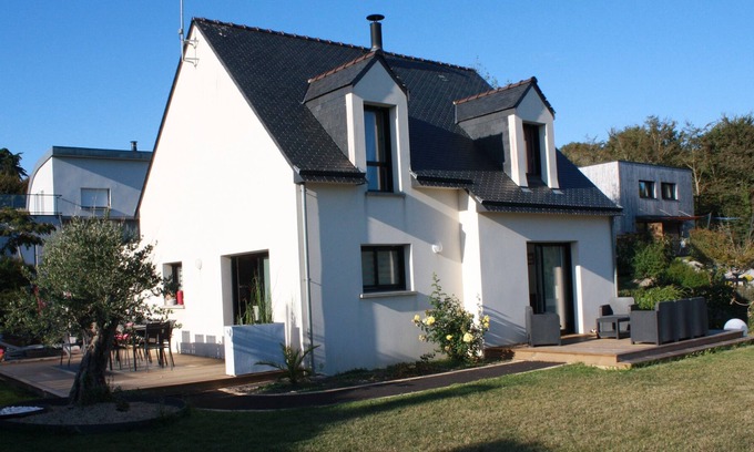 Le Pouldu House | House by the sea (Les Lavandières)