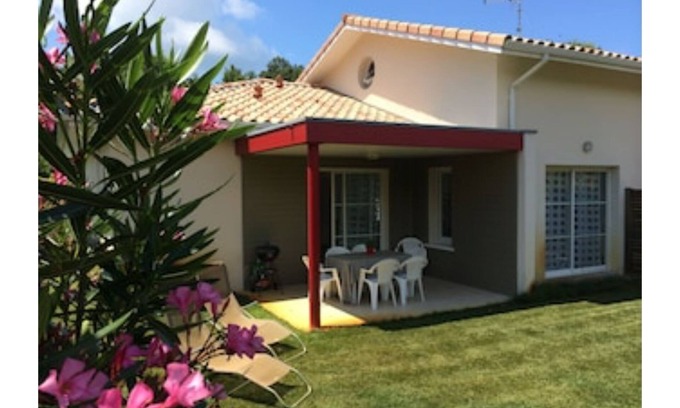 Vieux-Boucau-les-Bains House | HOUSE ECUREUIL, 90 m2 Family, Friends, Sportsmen, ALL WITHOUT DISTURBANCE, SEA, LAKE, VILLAGE