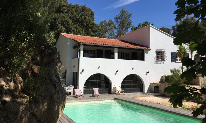 Le Revest-les-Eaux House | House for 8 people with swimming pool in the Var hinterland
