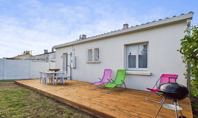 Saint-Hilaire-de-Riez Ski Chalet | House for 6 people in Saint-Hilaire-de-Riez