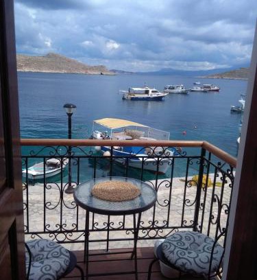 Halki Apartment | House Galini