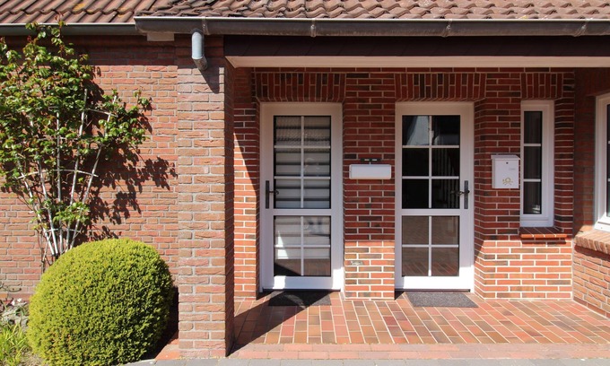 Norden Condo | House half "An`t Waterkant" wonderfully quiet and yet centrally located