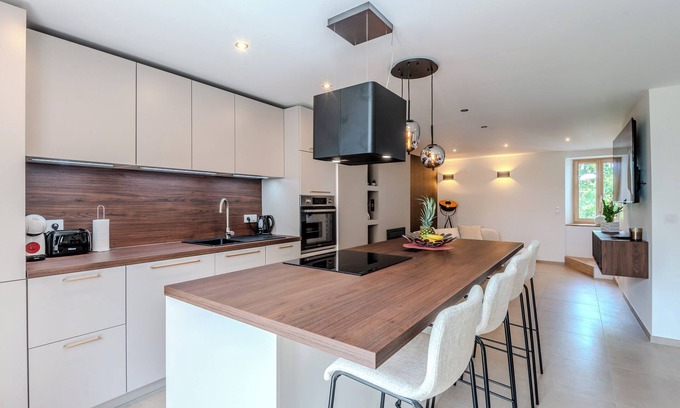 Publier House | House in the heart of Evian golf course