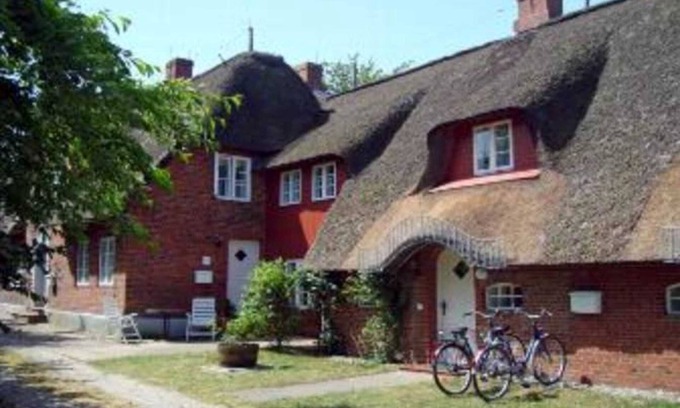Wrixum House | House Marsh Chick, Wrixum