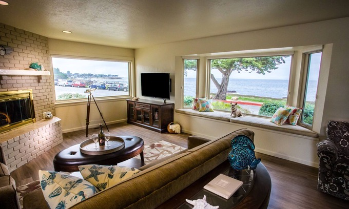Pacific Grove House | House on Ocean View Blvd sits on Pacific Grove Coastal Trail