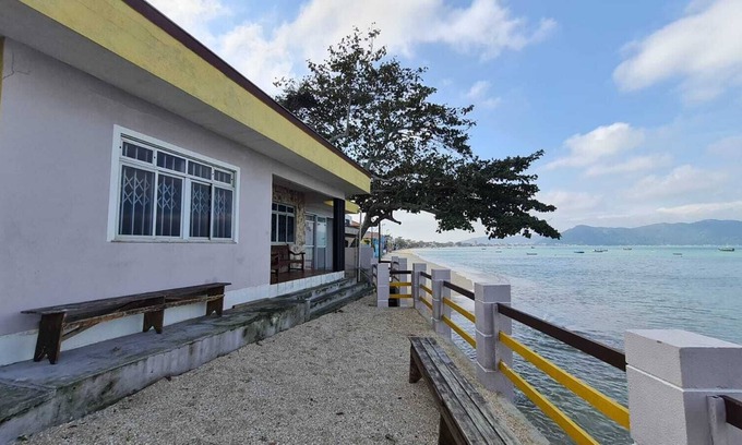 Morrinhos House | HOUSE ON THE SAND BOMBINHAS SC