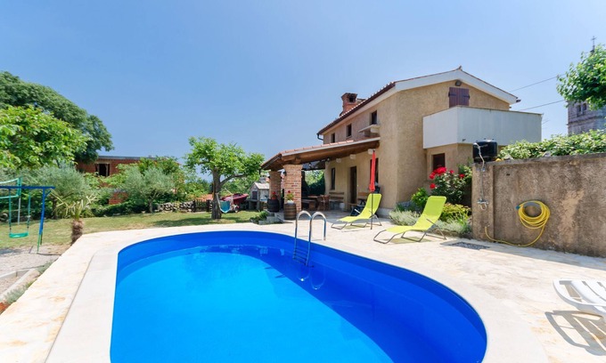 Poljica House | House Poljica with a pool (60992-K1) - Poljica