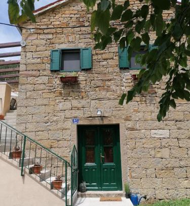 Sovinjska Brda Apartment | House Suzana