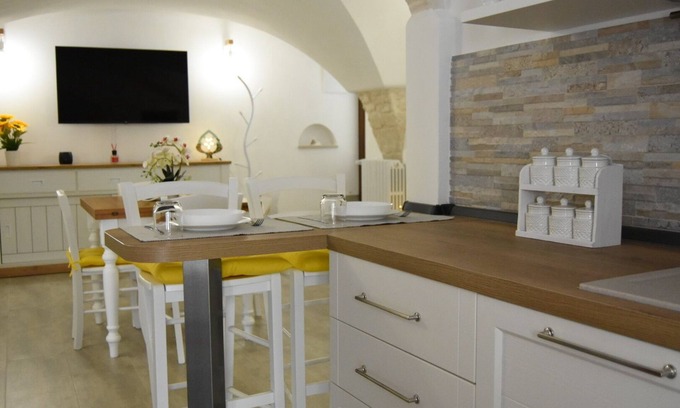 Old Town Cisternino House | House The Garden in the Borgo