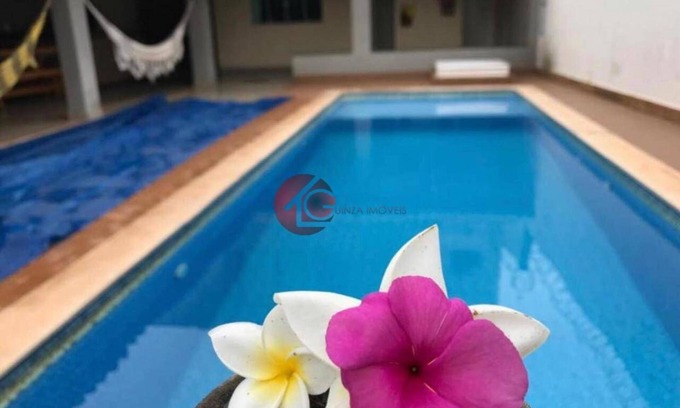 Granada House | House with pool for vacation in Uberlândia