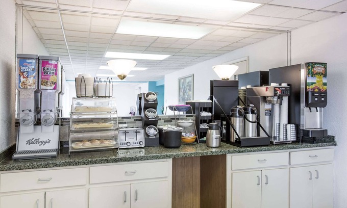 Northwest Hotel | Howard Johnson by Wyndham Virginia Beach