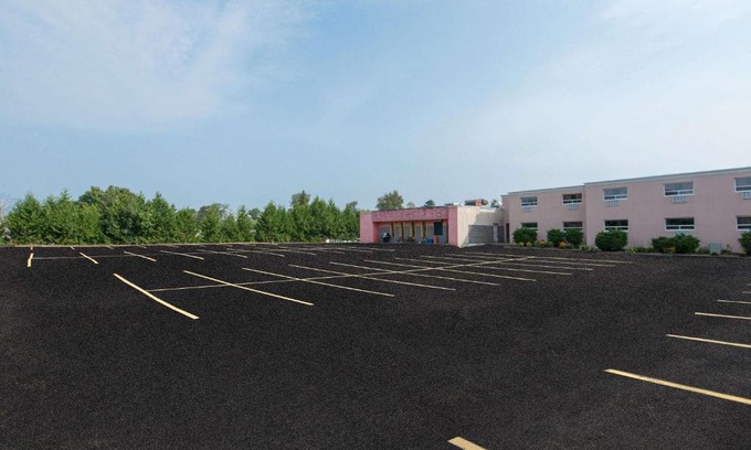 Gravenhurst Hotel | Howard Johnson by Wyndham Gravenhurst