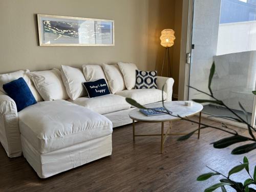 Del Rey Apartment | HubLife Your Private Oasis in the Heart of Marina del Rey